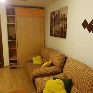 https://apartamento-junto-al-mar-roquetas-de-mar.es-andalucia.com