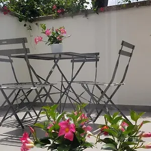 Il Cortile Segreto - Con Parcheggio Privato Apartamento