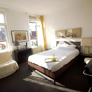 https://handy-studio-near-nato.brusselshotelsbook.com